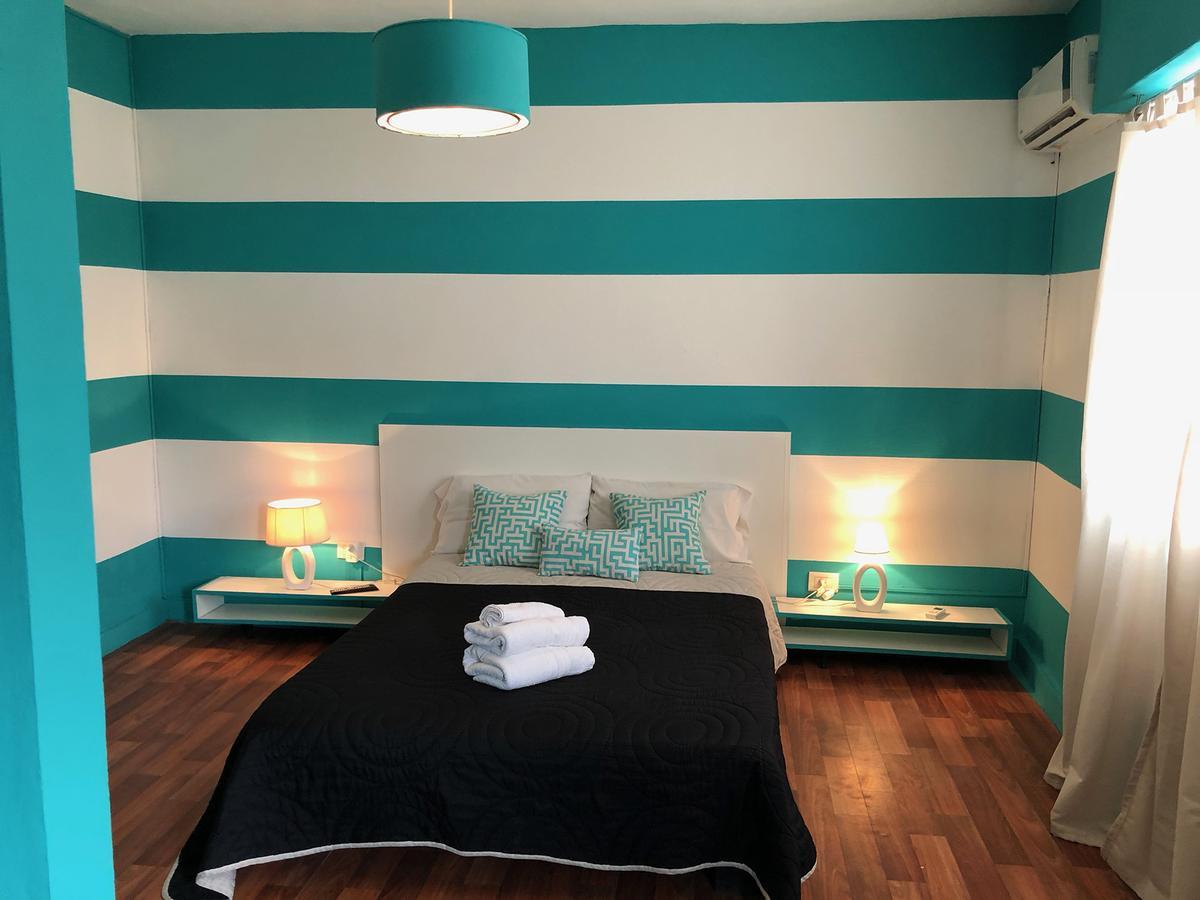 Defensa 821 Bed And Breakfast Buenos Aires Bagian luar foto